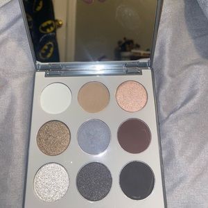 Morphe 9w smoke and shadow palette